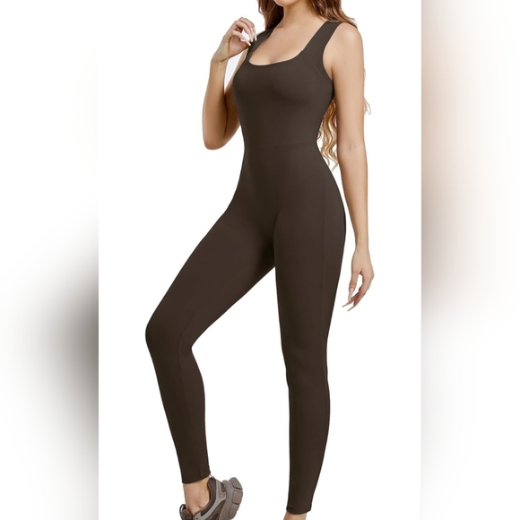 Jumpsuit - Picture 5 of 5